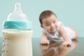 Термін зберігання охолодженого і замороженого грудного молока