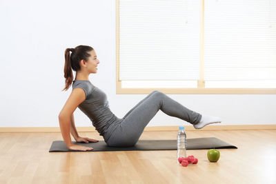 Вправи з йоги для схуднення живота і боків будинку