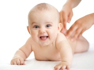 Що робити, якщо немовляті поставили діагноз кривошея?