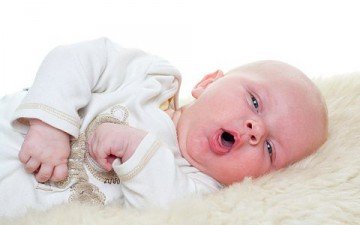 Причини та ознаки стидора у немовлят