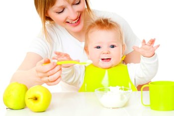 Які продукти повинні входити в раціон семимісячного малюка?