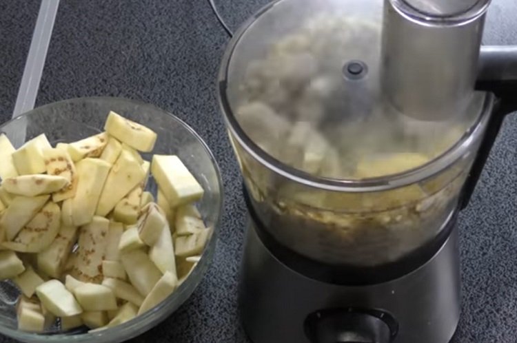 Ікра з баклажанів на зиму – пальчики оближеш! Ікра з баклажанів на зиму – пальчики оближеш!