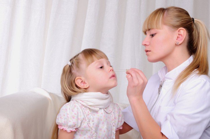 Що робити, якщо у дитини закладений ніс, а соплів немає: причини та способи полегшити дихання