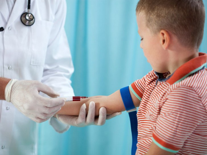У дитини підвищені лімфоцити в крові — про це говорить, які причини патології у дітей до року і старше?