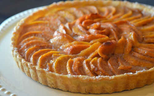 Пиріг з хурмою — рецепт з яблуками, сиром, відкритий, карамельний, на кефірі