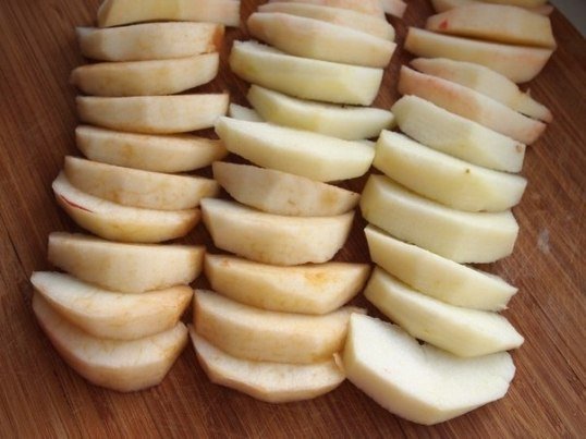 Творожно – яблучний пиріг з цукатами | Смачні рецепти