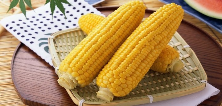 Скільки варити кукурудзу