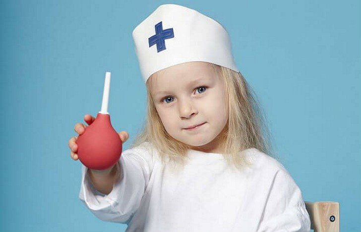 Симптоми харчового отруєння у дитини і лікування в домашніх умовах: список ліків