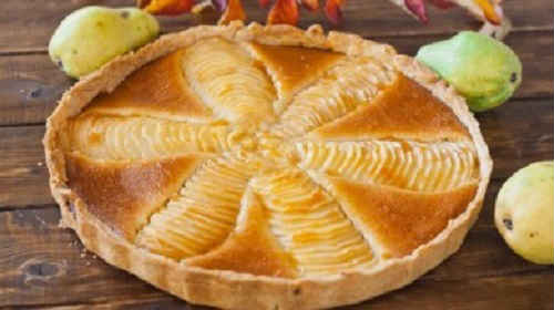 Грушевий пиріг — 8 простих і смачних рецептів