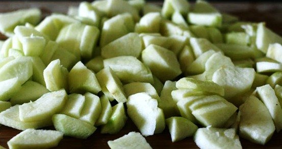 Шарлотка з яблуками в духовці — 10 рецептів шарлотки з покроковими фото