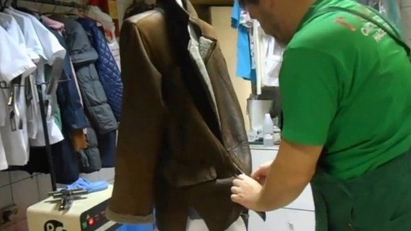 Як випрати чоловічий піджак своїми руками