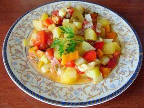 Овочеве рагу з кабачками і картоплею — рецепти в мультиварці, з баклажанами, капустою, мясом