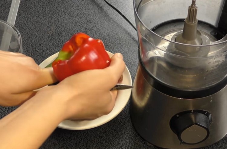 Ікра з баклажанів на зиму – пальчики оближеш! Ікра з баклажанів на зиму – пальчики оближеш!