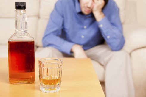 Що робити, якщо чоловік пє? Як вилікувати чоловіка від алкоголізму?