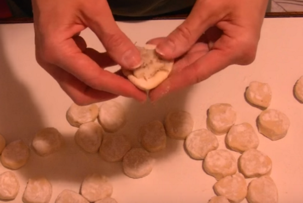 Вареники з картоплею: Топ 5 кращих рецептів приготування вареників від А до Я