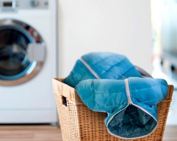 Як після прання висушити пуховик?