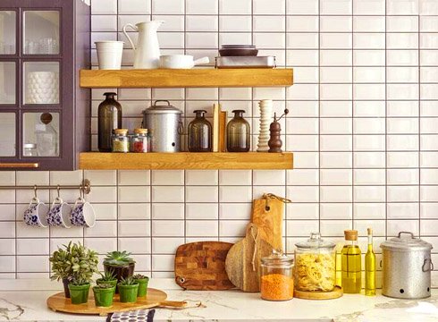 Як позбутися від харчової молі на кухні і в квартирі?