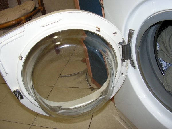Розблокування дверцят пральної машинки LG