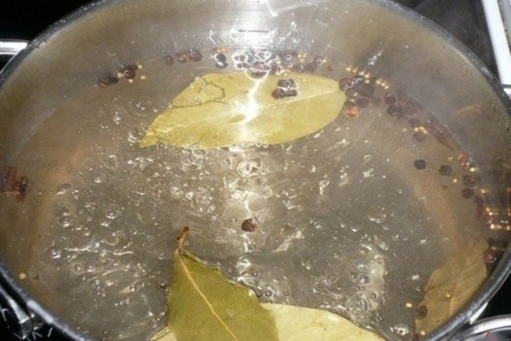 Огірки на зиму — найсмачніший рецепт. Без стерилізації і з лимонною кислотою (хрусткі на 1 і 3 літри води)