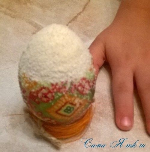 Готуємося до Великодня разом з дітьми: способи декорування пасхальних яєць своїми руками з підручних матеріалів