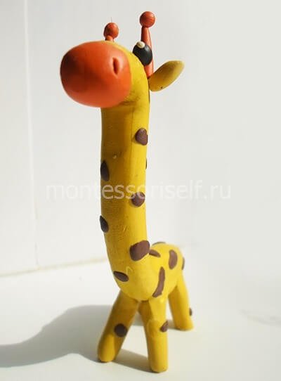 Жираф з пластиліну