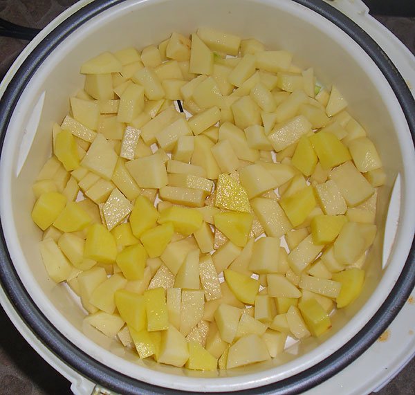 Тушковані баклажани з овочами в мультиварці: рецепт приготування