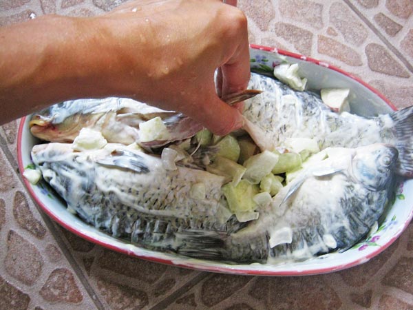 Риба запечена в мультиварці: рецепт приготування