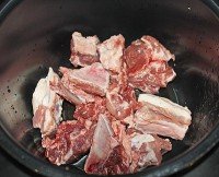 Свинячі реберця в мультиварці: рецепт приготування