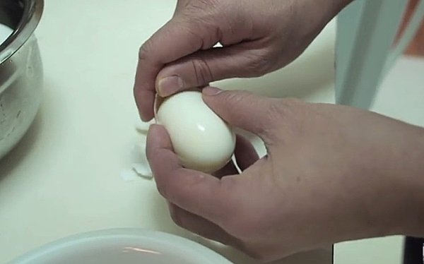 Як зварити яйця в мультиварці: рецепт приготування