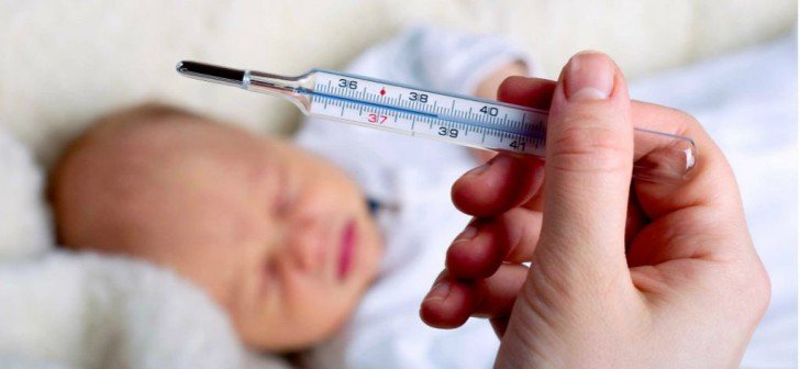Скільки разів в житті потрібно робити щеплення від гепатиту В дітям, яка схема вакцинації і побічні ефекти у немовлят?