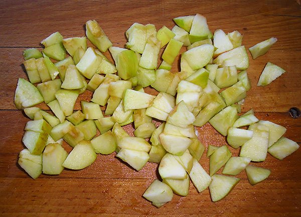 Яблучний пиріг в мультиварці: рецепт приготування