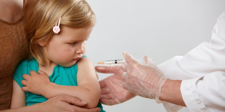 Щеплення для дітей від вітряної віспи: як називається вакцина проти вітрянки, скільки вона діє і коли її роблять?