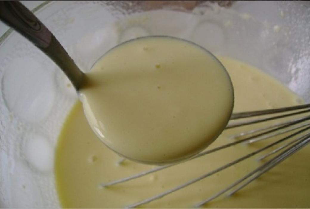 Млинці на кислому молоці. Покроковий фото рецепт млинців на кислому молоці з дірочками