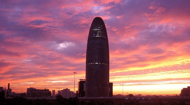 Вежа Агбар: памятка Барселони