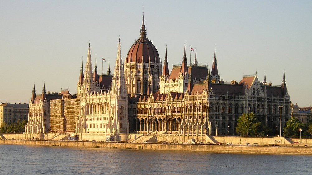 Відпочинок в Угорщині в листопаді