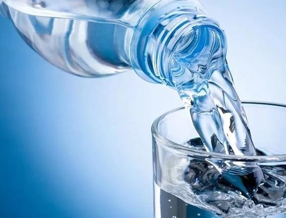 Мінеральна вода від запорів чи Потрібно при запорах у дорослих