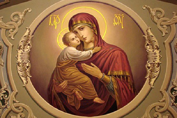 Володимирська ікона Божої Матері: фото, значення, ніж вона допомагає?