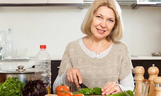 Особливості харчування при підвищеному холестерин в крові у жінок після 30, 40, 50 і 60 років