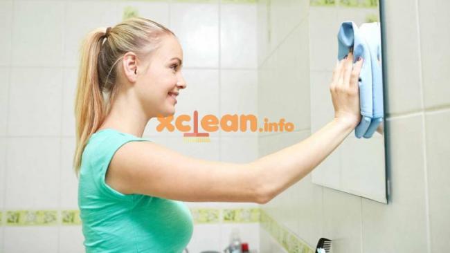 Як помити дзеркало без розлучень до ідеального блиску в домашніх умовах? – народні засоби і догляд