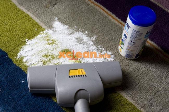Народні та хімічні засоби для сухої чистки килимів в домашніх умовах – порядок дій, плюси і мінуси