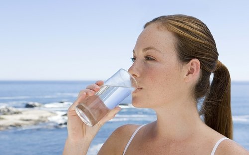 Очищення кишечника солоною водою — способи проведення
