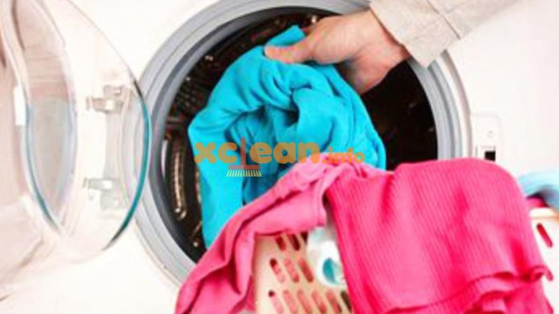 Що робити, якщо речі при пранні пофарбувалися? – яка тканина линяє; відновлення одягу (народні засоби, побутова хімія); поради по догляду