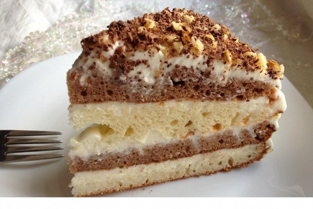 Бісквітний торт: ТОП 10 найбільш смачних рецептів + покрокові ФОТО