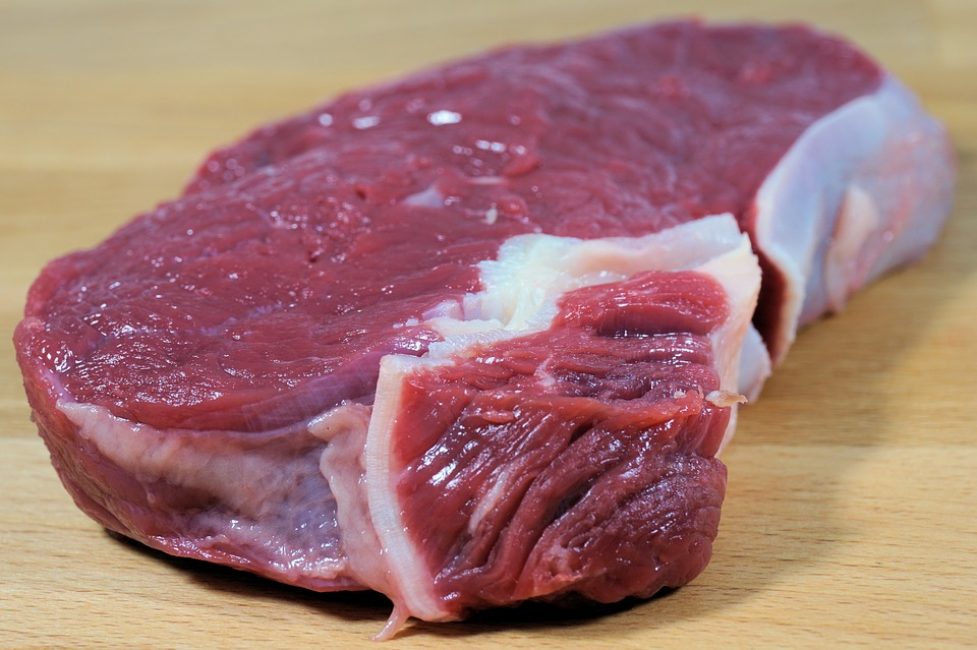 Стейк з яловичини на сковороді: ТОП 10 кращих покрокових рецептів
