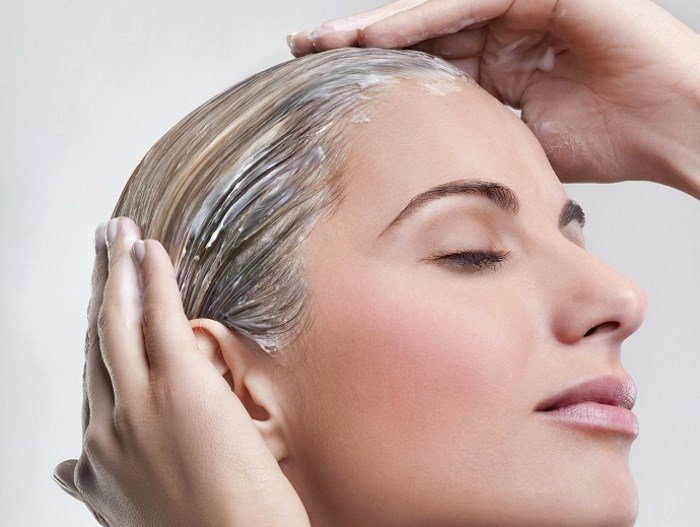 ТОП 15 кращих рецептів масок від випадіння волосся: ефективні засоби в домашніх умовах