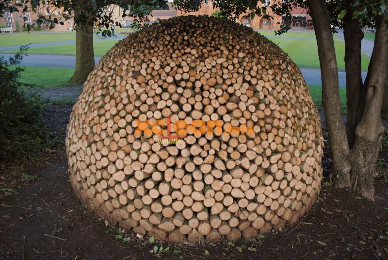 Стос дров (звичайна, кругла, з каменю) – як зробити своїми руками
