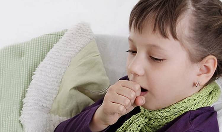 Антибіотики при кашлі у дітей: потрібні і коли