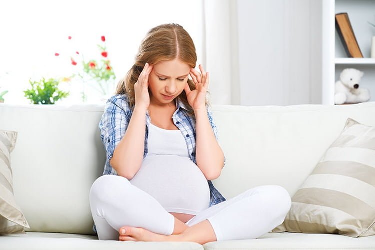 Головний біль при вагітності: як лікувати