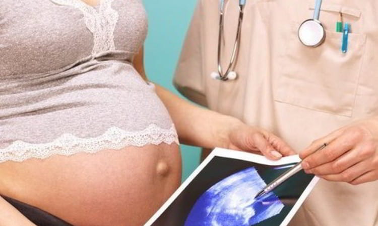 Маловоддя при вагітності: причини і наслідки