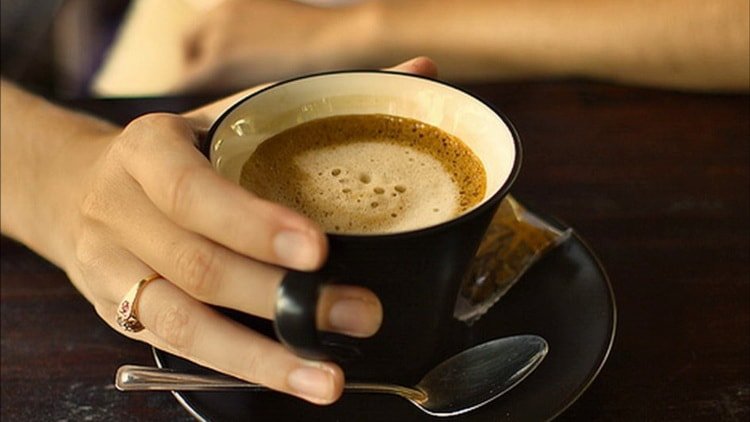Чи можна вагітним пити кава: користь і шкода